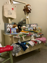 WILD WIND TREASURES: Small Off-White Dresser with Mirror