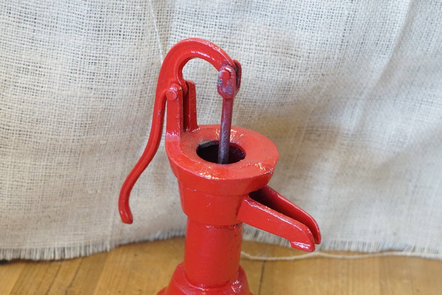 RED CAST IRON WELL PUMP CISTERN,  9"