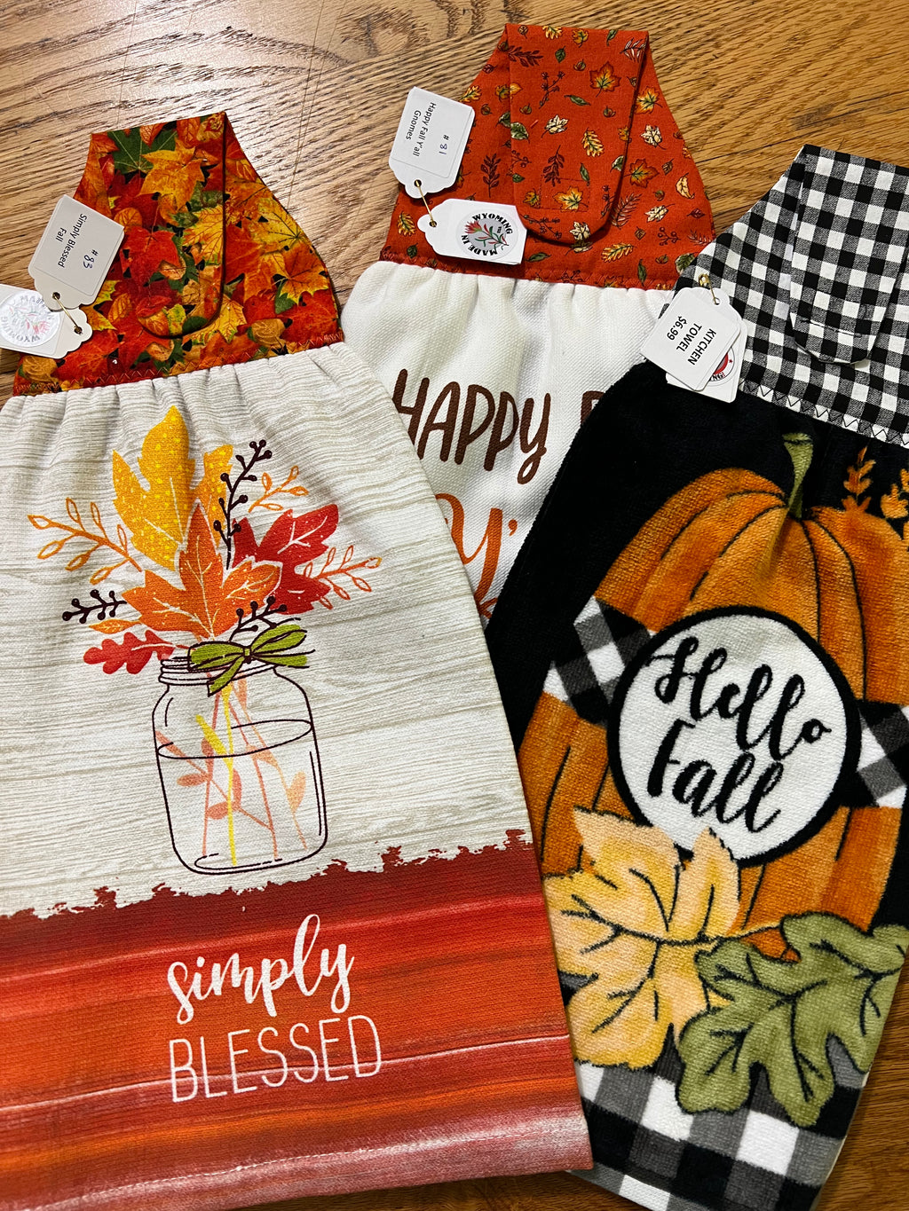 CHRIS' CREATIONS $6.99 Fall Kitchen Towels