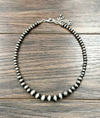 737594, Handmade 16" Navajo Bead Necklace