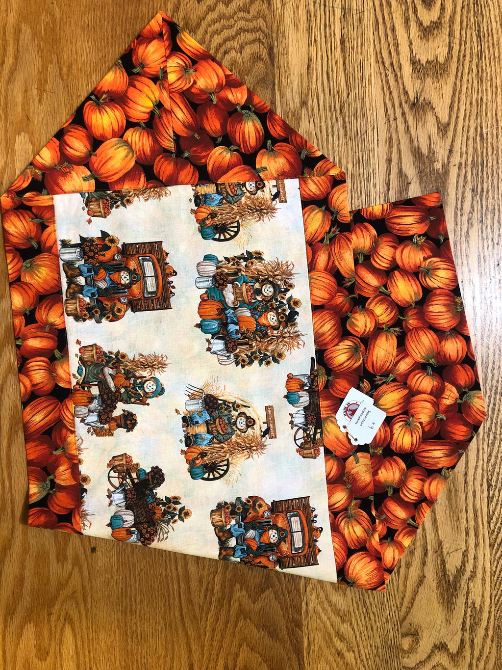 Chris’ Creations #9 Scarecrows with pumpkins table runner