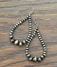 721357, Handmade Graduated Navajo Bead Earrings