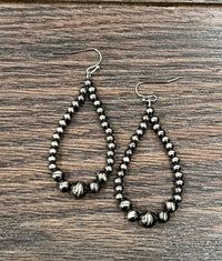 725450, Handmade Polish Navajo Bead Earrings