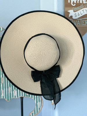 Farrah Floppy Hat "Black Cream"