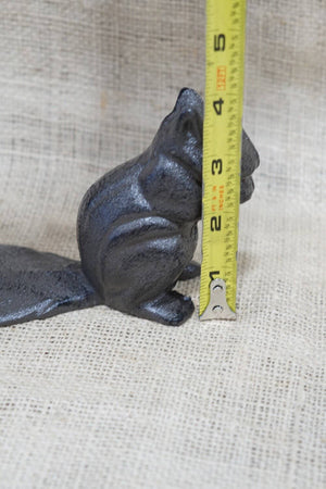 CAST IRON SQUIRREL DOOR STOP / KEY HIDE