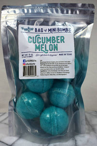 FIZZ BIZZ: Cucumber Melon Bath Bombs