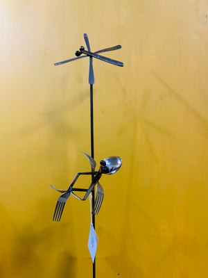 TWISTED IRON: Dragonfly and Frog Yard Stake (lg)
