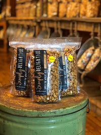 SIMPLY DELIGHTFUL Caramel Cashew Corn 8 oz